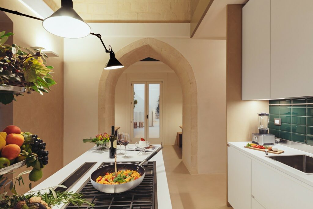Villa di design in stile moderno con parquet a Matera per foto, video, eventi