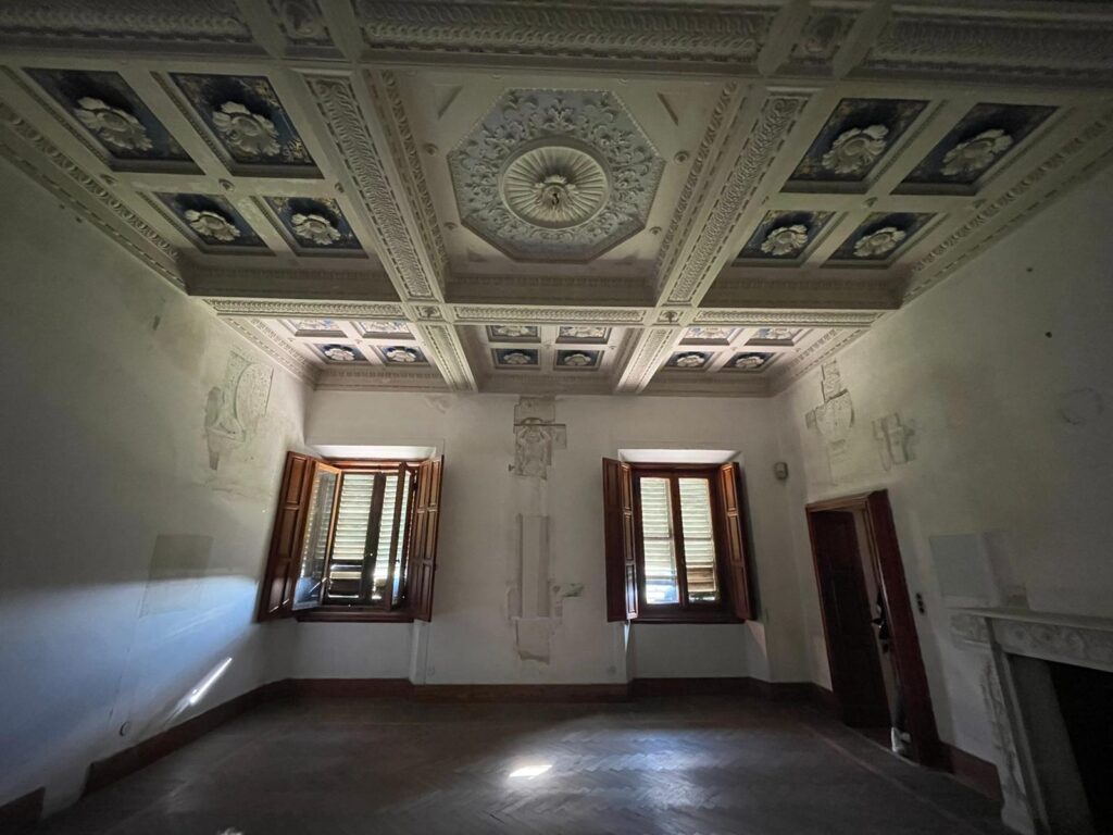 Villa dimora storica antica con vigneti a Pisa per foto video eventi