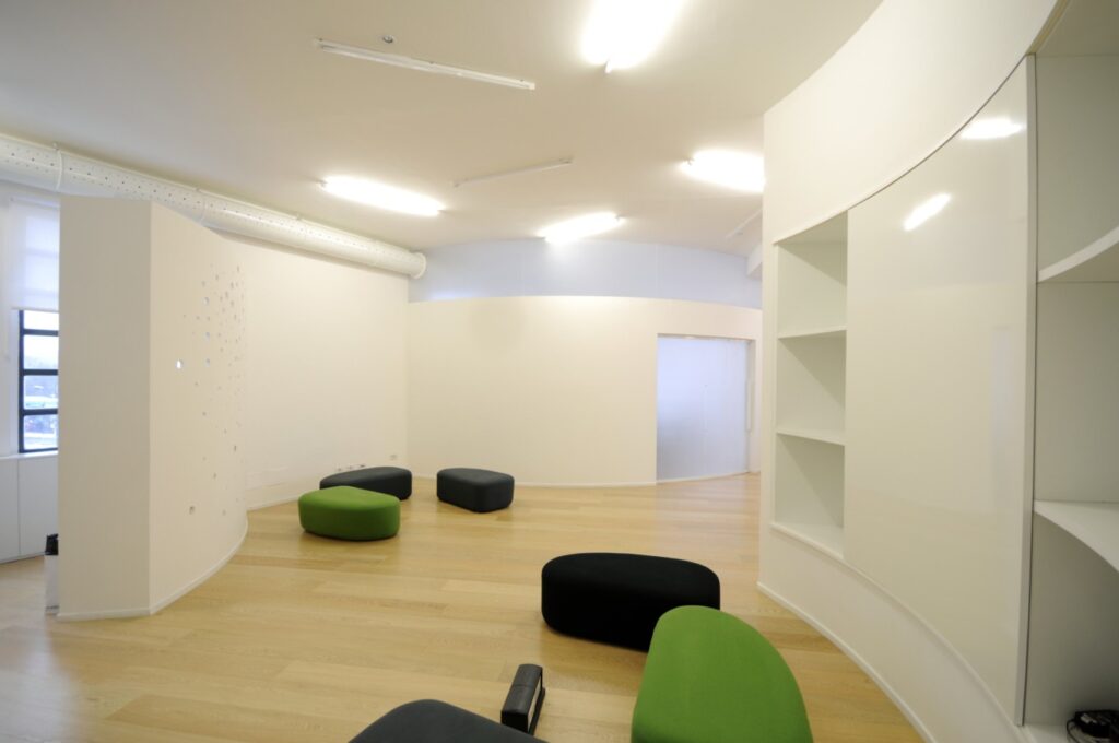 Ufficio loft open space e moderno a Milano per foto video eventi
